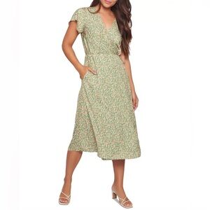 NWT Lost + Wander Wild Poppies Midi Wrap Dress in Green Floral Size Small